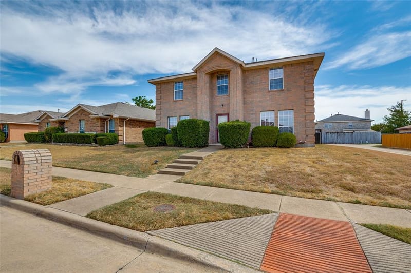 1308 Arbordale Court, Lancaster TX 75134