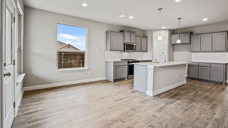 1413 CANTERBURY Trail, DeSoto TX 75115 - Photo 12