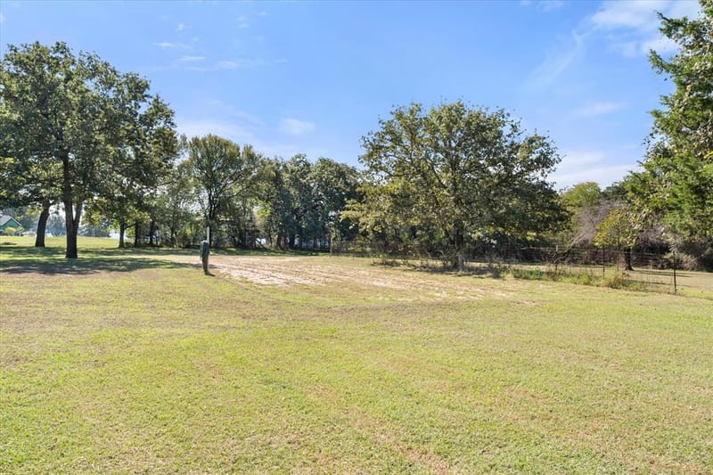 5827 SE County Road 1095, Corsicana TX 75109 - Photo 38