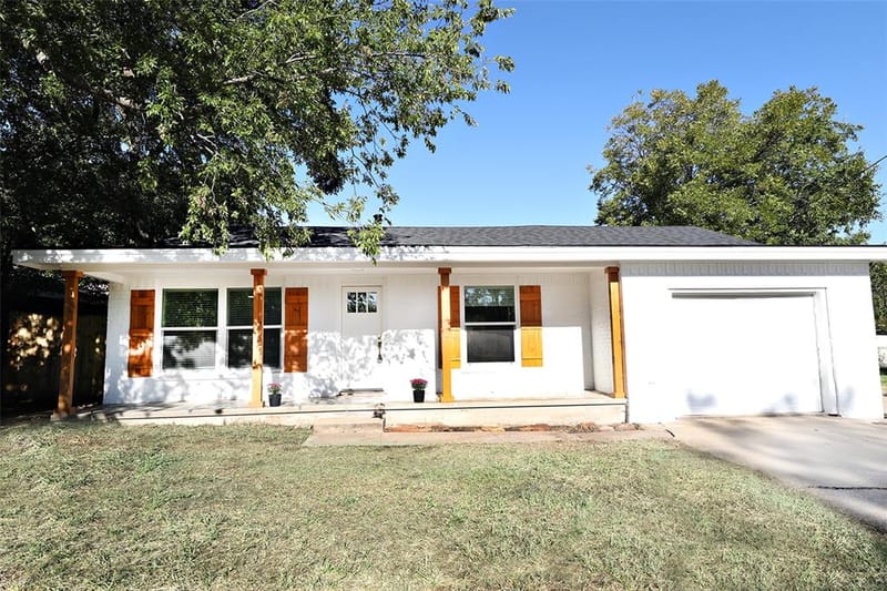 506 Lindsey Street, Bowie TX 76230 - Photo 6