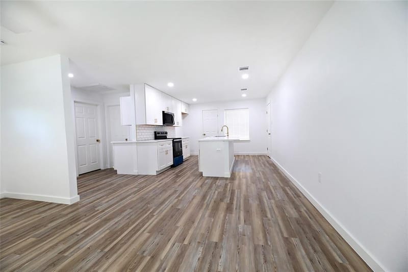 506 Lindsey Street, Bowie TX 76230 - Photo 12