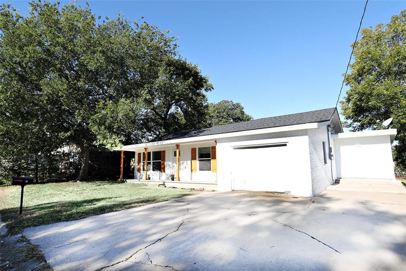 506 Lindsey Street, Bowie TX 76230 - Photo 30