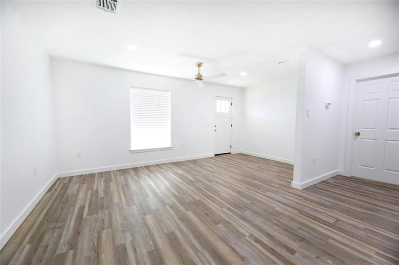 506 Lindsey Street, Bowie TX 76230 - Photo 10