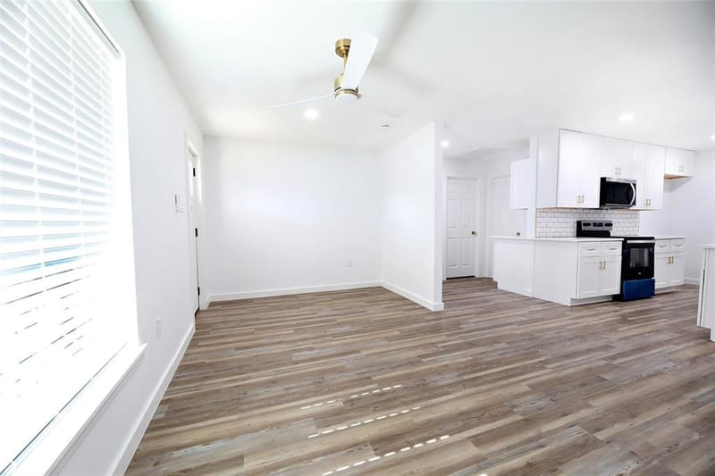 506 Lindsey Street, Bowie TX 76230 - Photo 11
