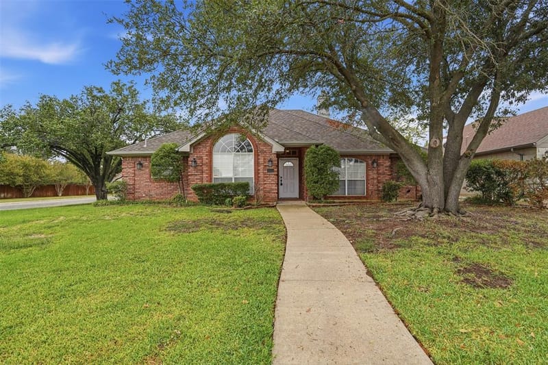8824 Jason Court, North Richland Hills TX 76182