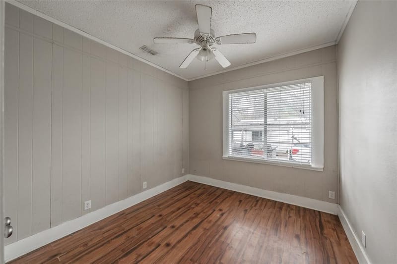 212 N Ruddell Street, Denton TX 76205 - Photo 7