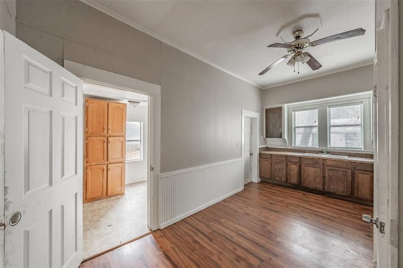 212 N Ruddell Street, Denton TX 76205 - Photo 9