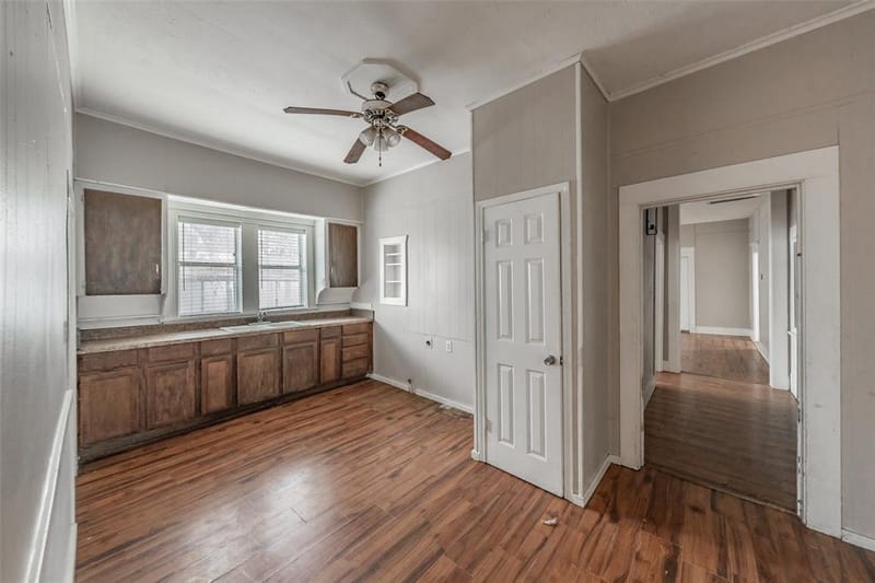 212 N Ruddell Street, Denton TX 76205 - Photo 10