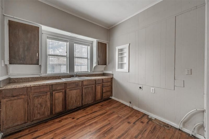 212 N Ruddell Street, Denton TX 76205 - Photo 11