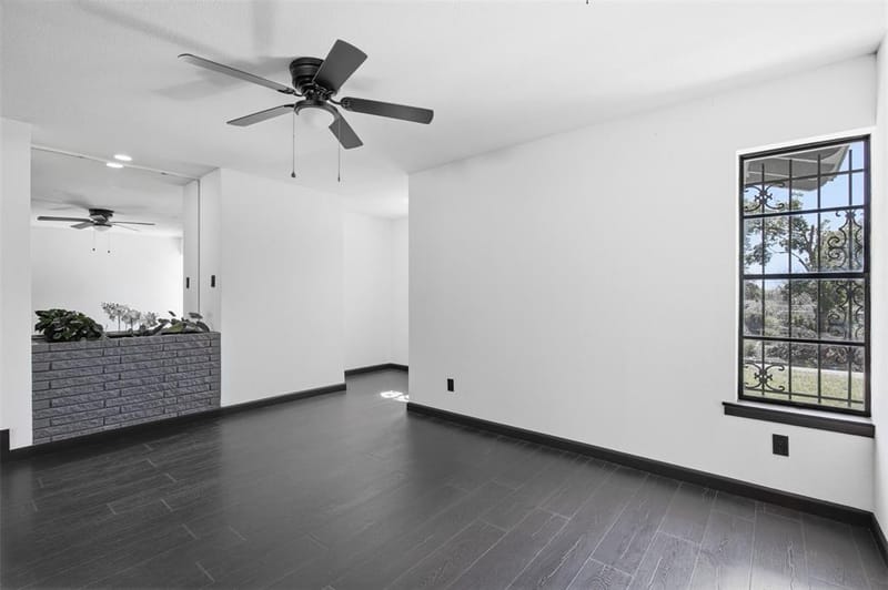 2313 Clearview Drive, Fort Worth TX 76119 - Photo 8