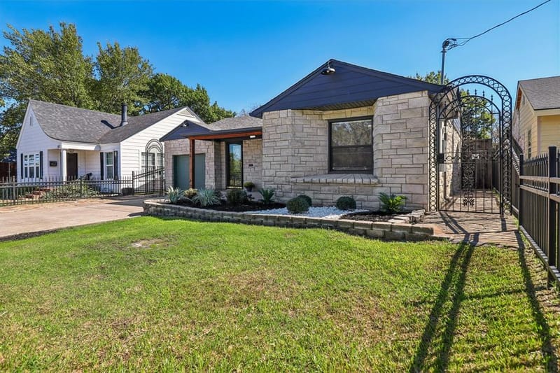 614 Marshalldell Avenue, Dallas TX 75211 - Photo 3