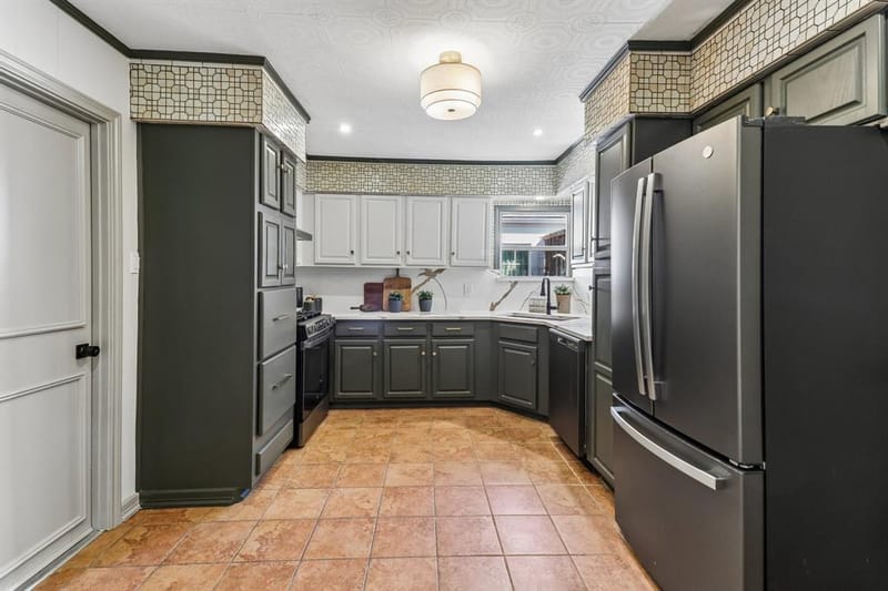 614 Marshalldell Avenue, Dallas TX 75211 - Photo 15