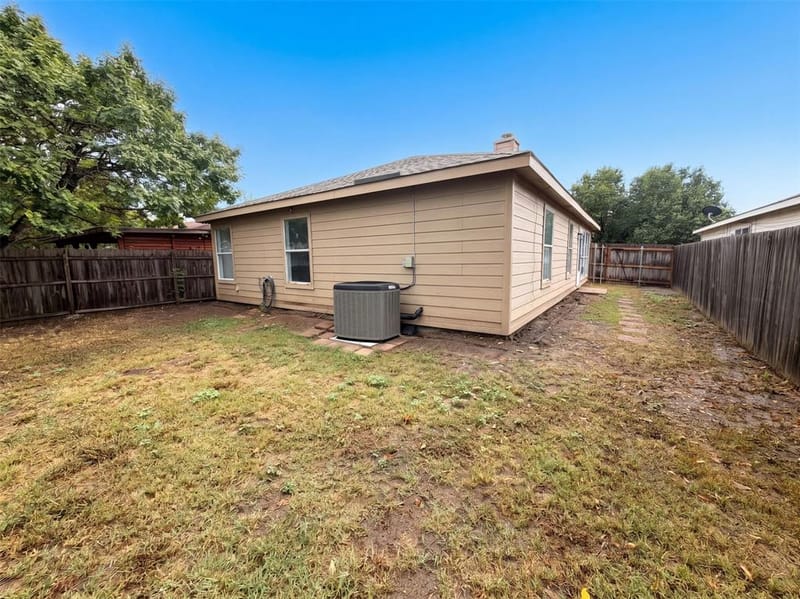 1033 Olivewood Lane, Fort Worth TX 76140 - Photo 30