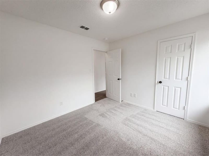 1033 Olivewood Lane, Fort Worth TX 76140 - Photo 14