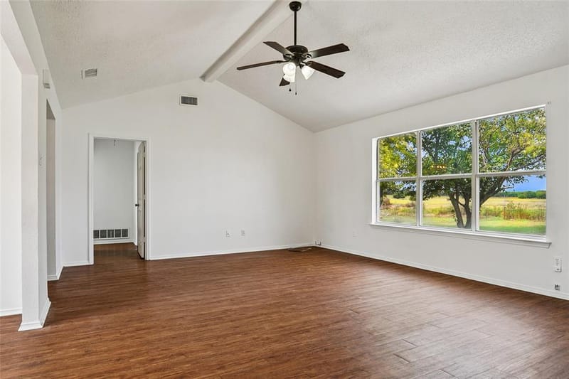 13384 Pruett Road, Krum TX 76249 - Photo 7