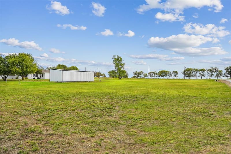 13384 Pruett Road, Krum TX 76249 - Photo 33