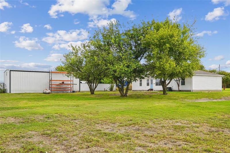13384 Pruett Road, Krum TX 76249 - Photo 35