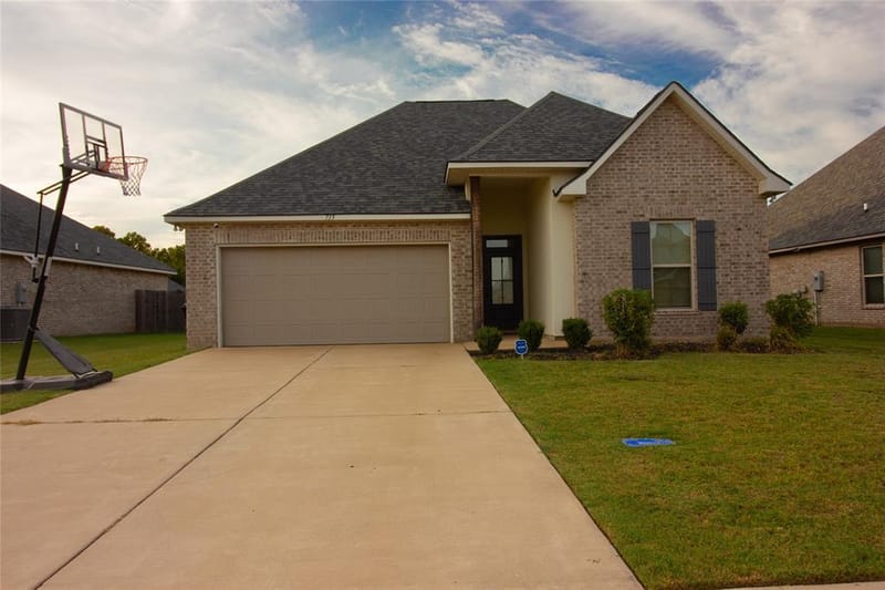 715 Esau Avenue, Bossier City LA 71111