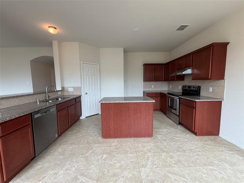 424 Cypress Hill Drive, McKinney TX 75071 - Photo 2