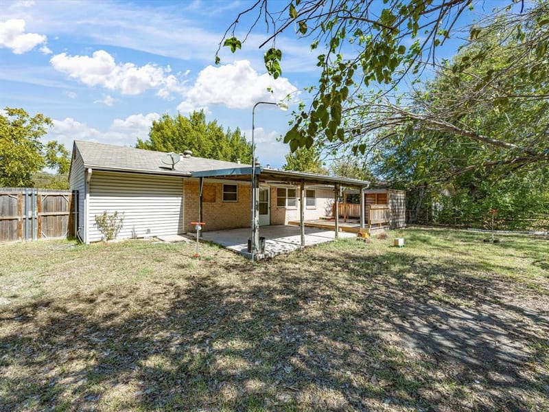 433 W Dorris Drive, Grand Prairie TX 75051 - Photo 27