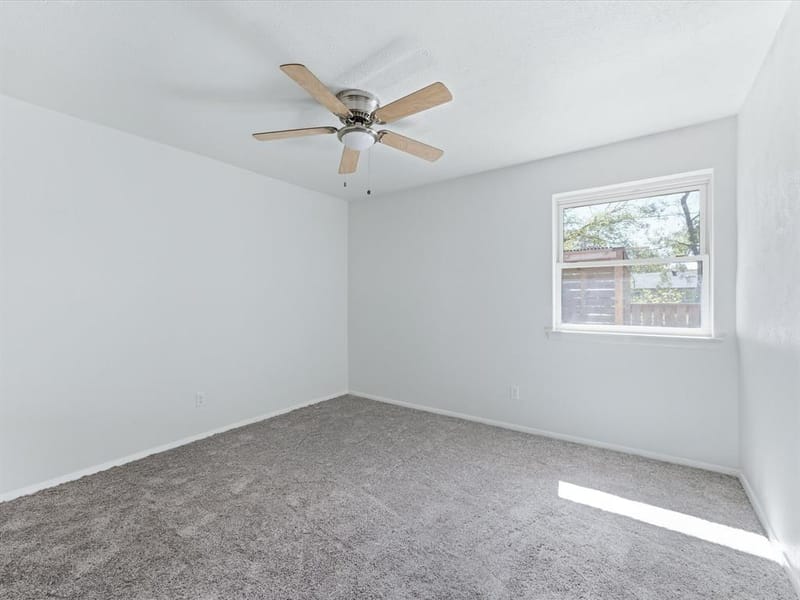 433 W Dorris Drive, Grand Prairie TX 75051 - Photo 17