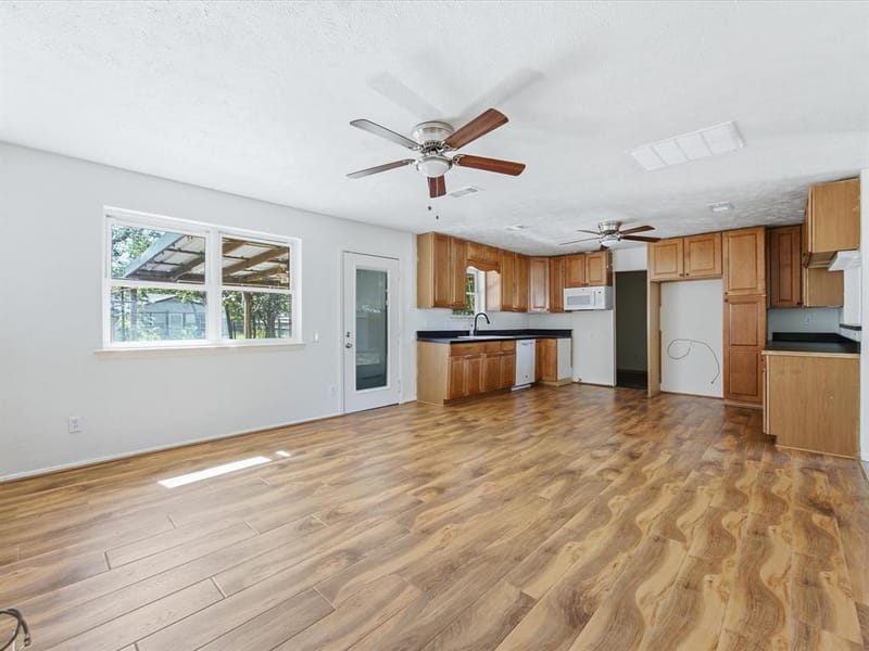433 W Dorris Drive, Grand Prairie TX 75051 - Photo 15