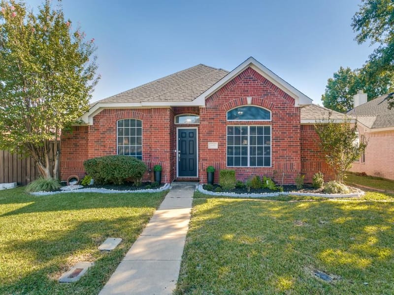 1600 Yellowstone Avenue, Lewisville TX 75077