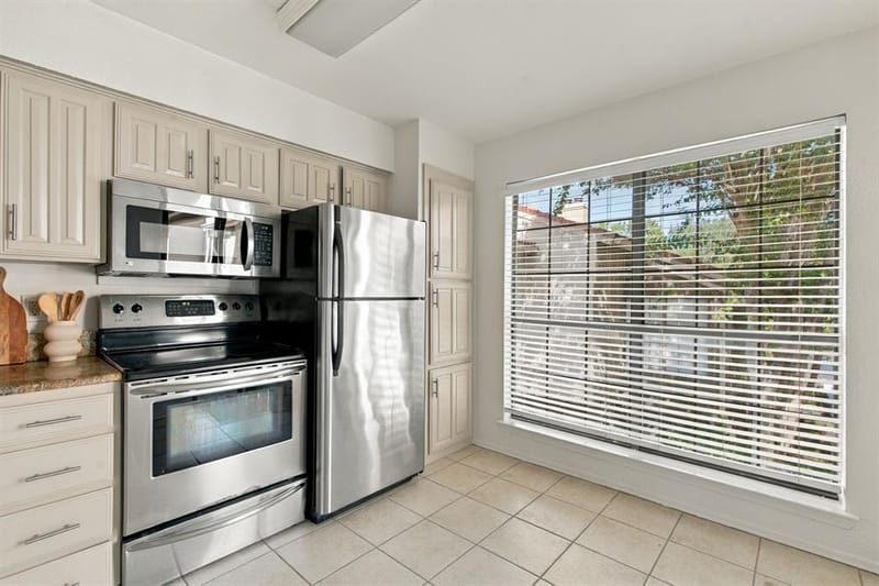 5200 Martel Avenue # 25C, Dallas TX 75206 - Photo 9