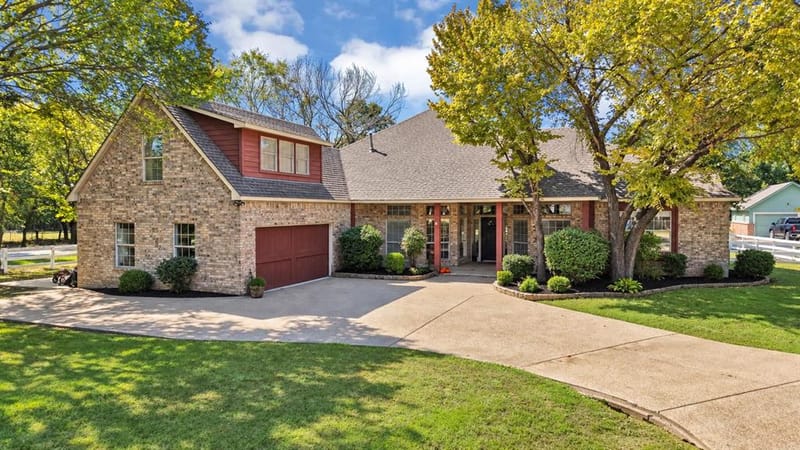101 Olives Branch, Shady Shores TX 76208 - Photo 2