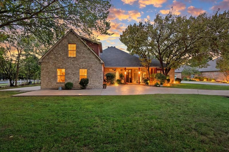 101 Olives Branch, Shady Shores TX 76208