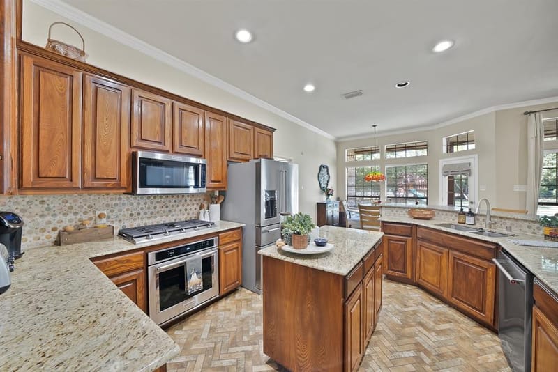 101 Olives Branch, Shady Shores TX 76208 - Photo 9