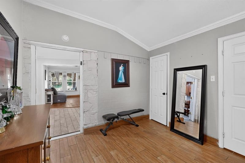 2520 Hillsboro Avenue, Dallas TX 75228 - Photo 8