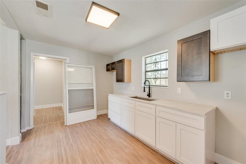 3508 Hatcher Street, Fort Worth TX 76119 - Photo 6