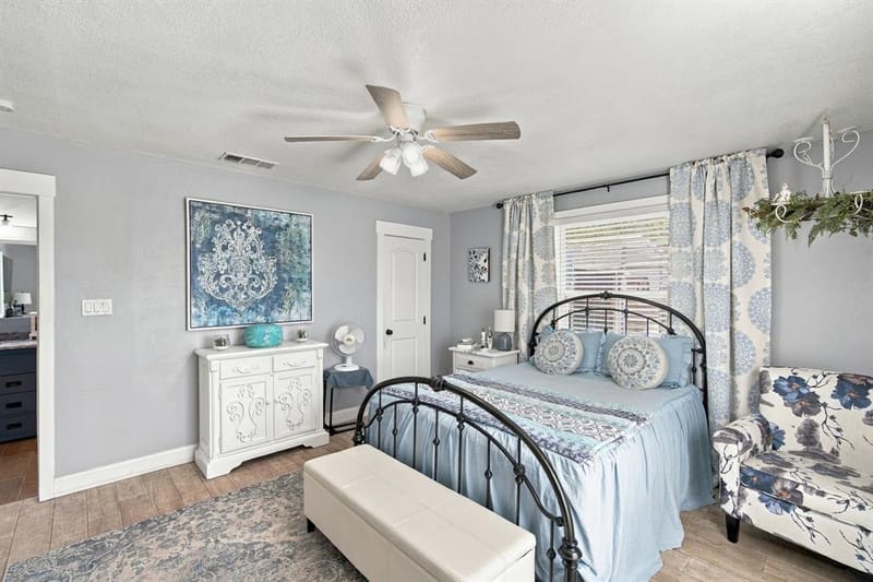 1309 W Madison Street, Ennis TX 75119 - Photo 16
