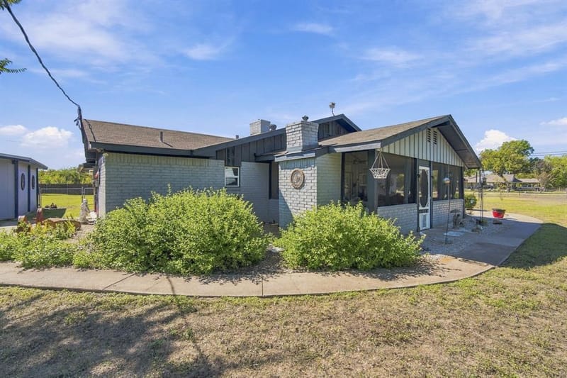 1309 W Madison Street, Ennis TX 75119 - Photo 31