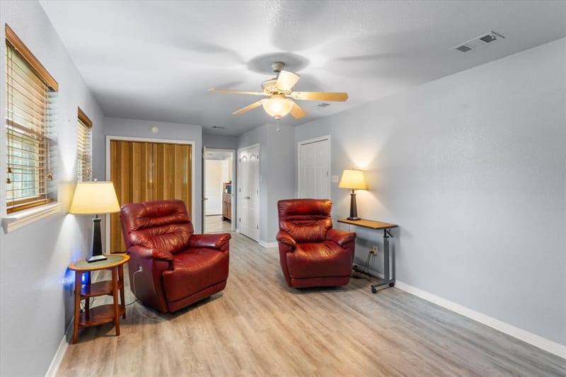 424 Lagoon Drive, Gun Barrel City TX 75156 - Photo 8