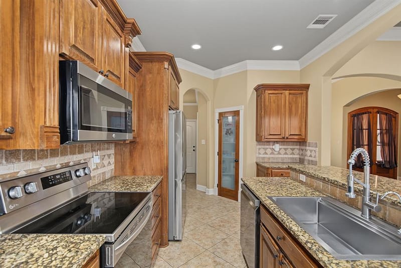 1208 Pontchartrain Court, Bossier City LA 71111 - Photo 10