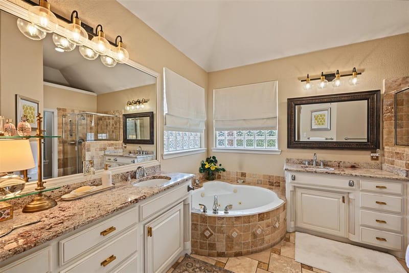 8955 Leslie Court, Benbrook TX 76126 - Photo 27