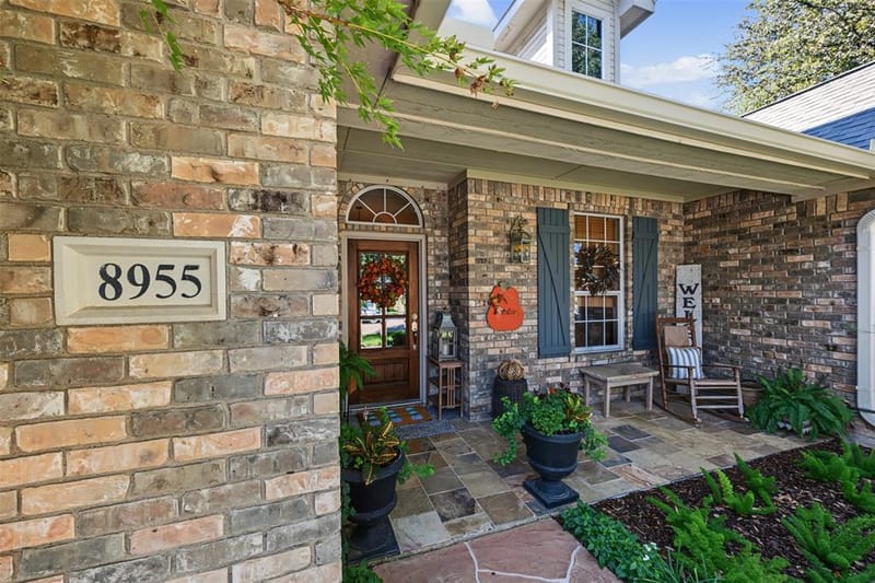 8955 Leslie Court, Benbrook TX 76126 - Photo 3