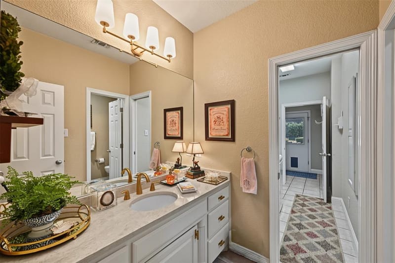 8955 Leslie Court, Benbrook TX 76126 - Photo 28