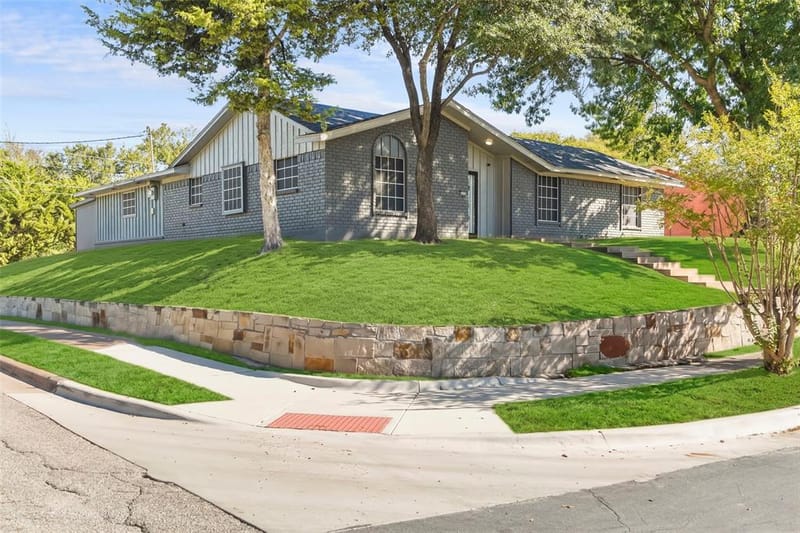 6606 Coleshire Drive, Dallas TX 75232 - Photo 7