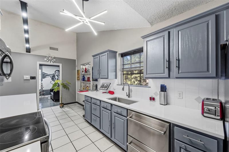 6606 Coleshire Drive, Dallas TX 75232 - Photo 18
