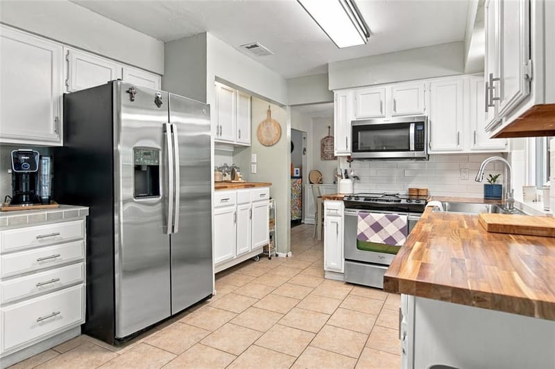 3902 Brookgate Court, Arlington TX 76016 - Photo 13