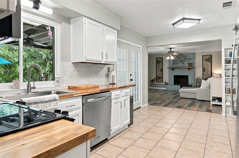 3902 Brookgate Court, Arlington TX 76016 - Photo 14