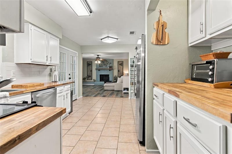 3902 Brookgate Court, Arlington TX 76016 - Photo 15