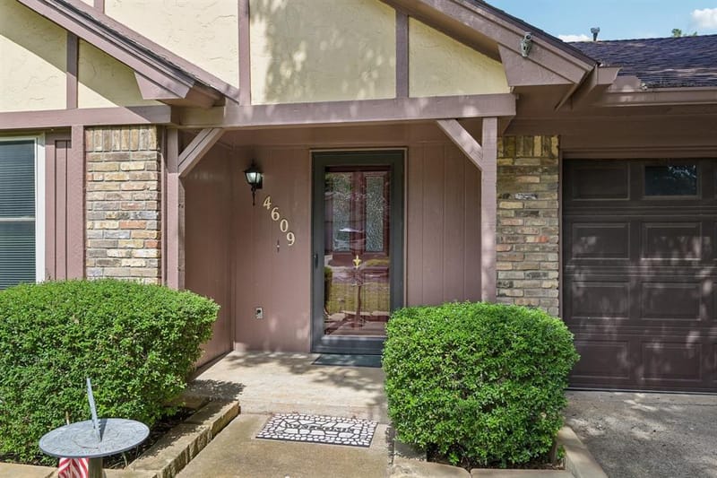 4609 Lester Drive, Arlington TX 76016 - Photo 5