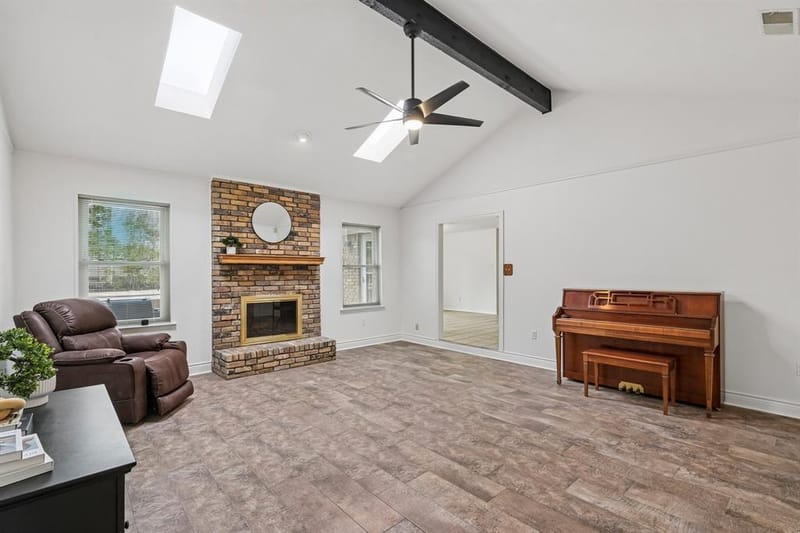 4609 Lester Drive, Arlington TX 76016 - Photo 9