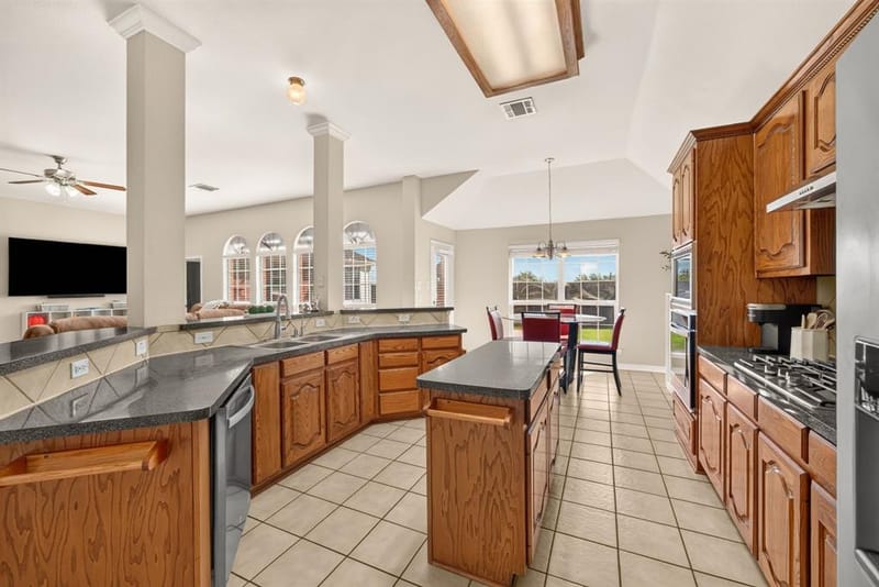9150 Bastille Way, Frisco TX 75033 - Photo 12
