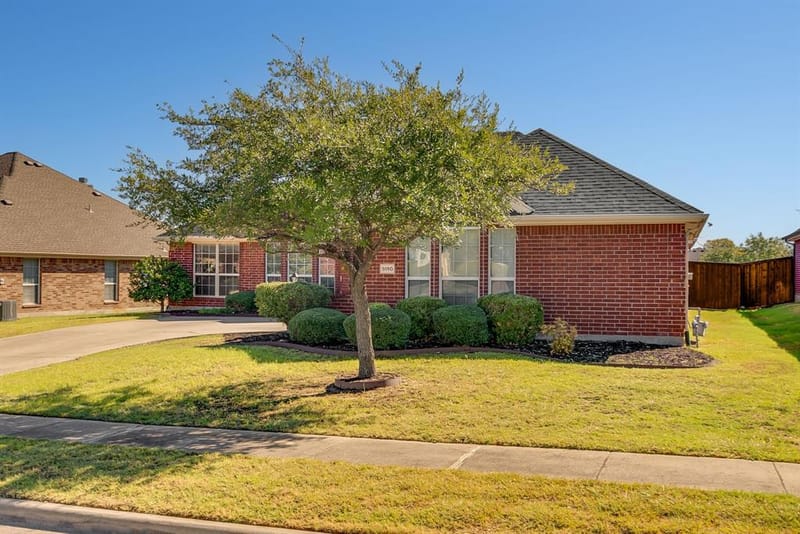 9150 Bastille Way, Frisco TX 75033 - Photo 36