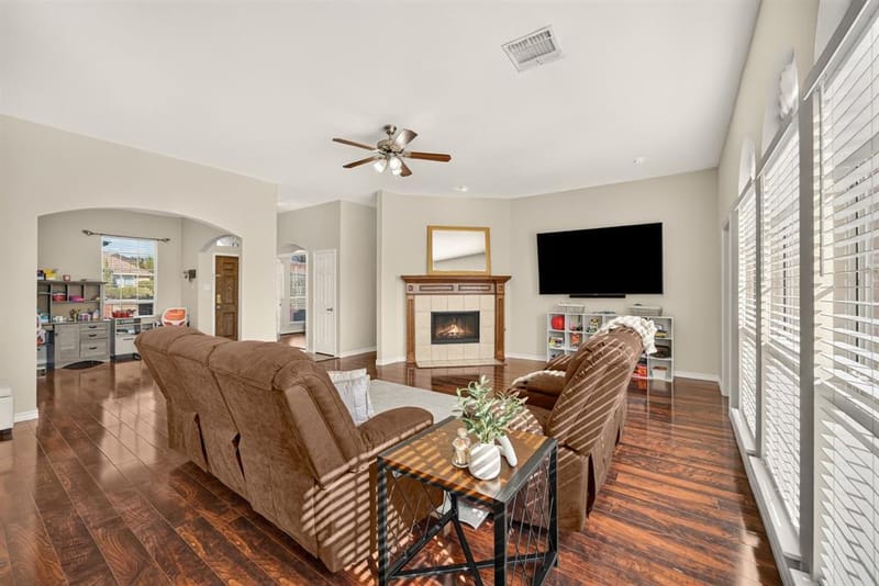 9150 Bastille Way, Frisco TX 75033 - Photo 18